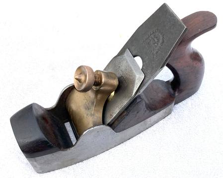 Mathieson coffin shaped smoothing plane